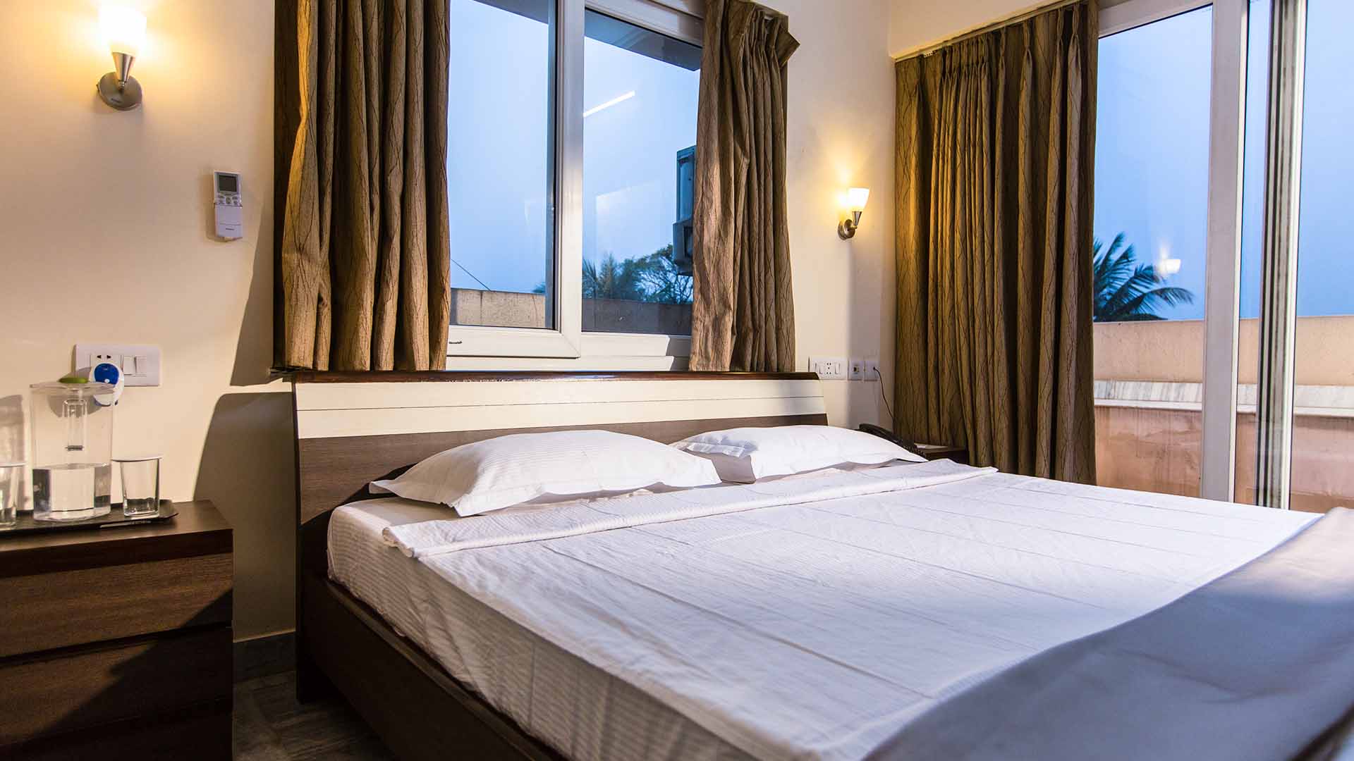 Inscale slider images